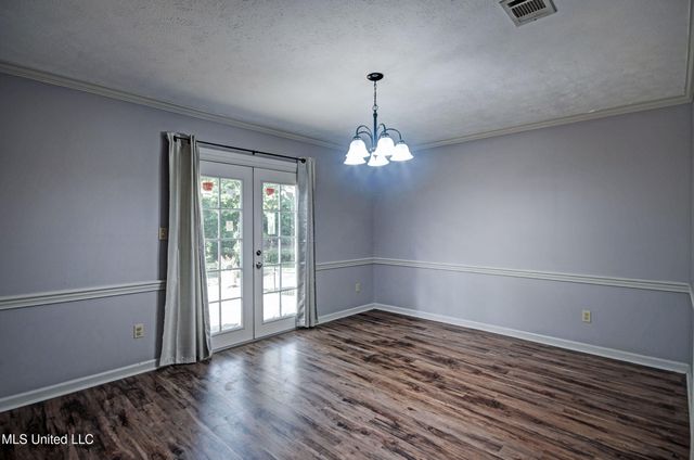 402 Springwood Circle, Terry, MS 39170