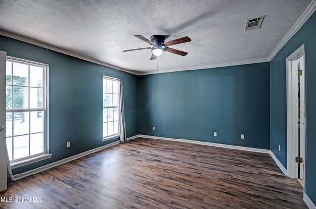 402 Springwood Circle, Terry, MS 39170