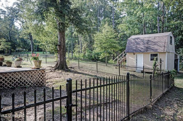 402 Springwood Circle, Terry, MS 39170