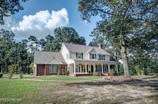 402 Springwood Circle, Terry, MS 39170
