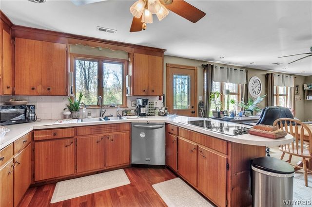 981 96th Street, Niagara Falls, NY 14304
