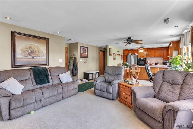 981 96th Street, Niagara Falls, NY 14304
