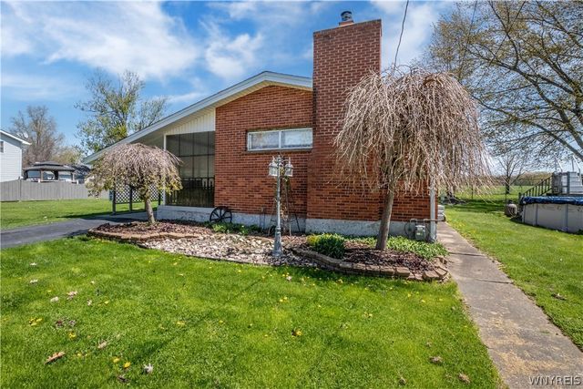 981 96th Street, Niagara Falls, NY 14304