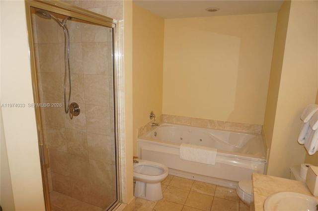 17375 Collins Ave 1704, Sunny Isles Beach, FL 33160