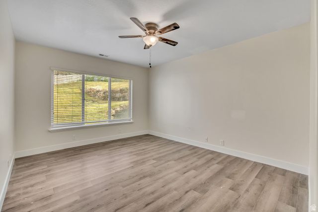 341 E EDGEMONT DR, North Salt Lake, UT 84054