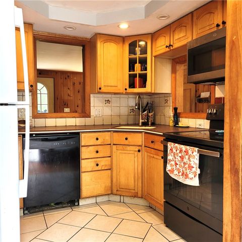 239 John Potter Road, West Greenwich, RI 02817
