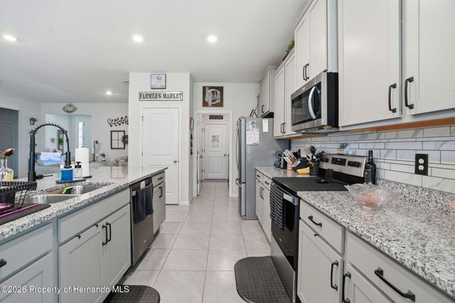 7562 Odessa Court, Brooksville, FL 34613