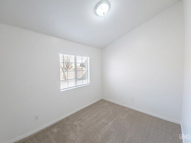 5226 San Mateo Drive, Bakersfield, CA 93307