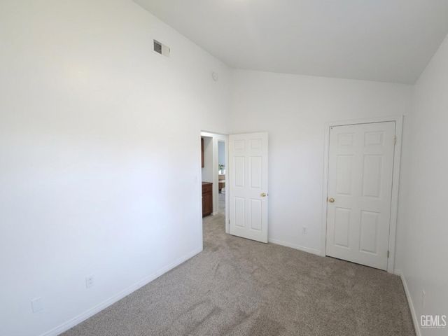 5226 San Mateo Drive, Bakersfield, CA 93307