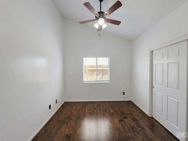 5226 San Mateo Drive, Bakersfield, CA 93307