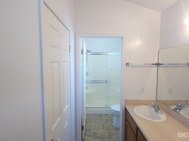 5226 San Mateo Drive, Bakersfield, CA 93307