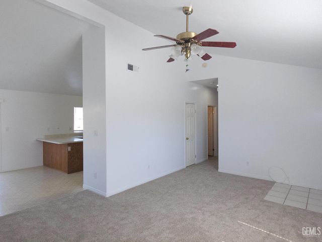 5226 San Mateo Drive, Bakersfield, CA 93307