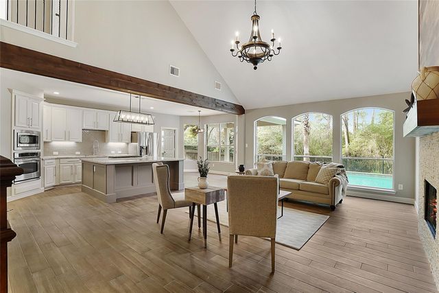 87 N Concord Valley Circle, The Woodlands, TX 77382