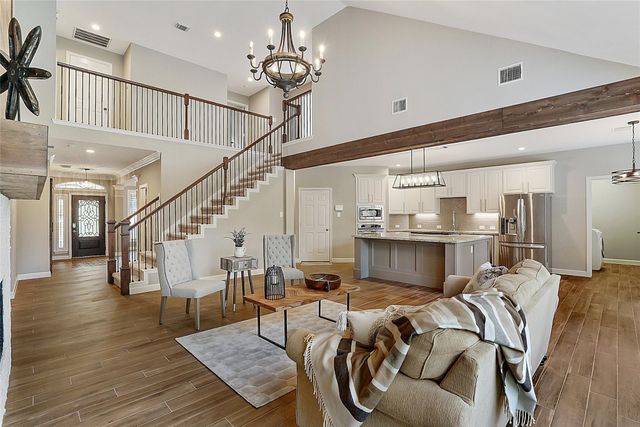 87 N Concord Valley Circle, The Woodlands, TX 77382