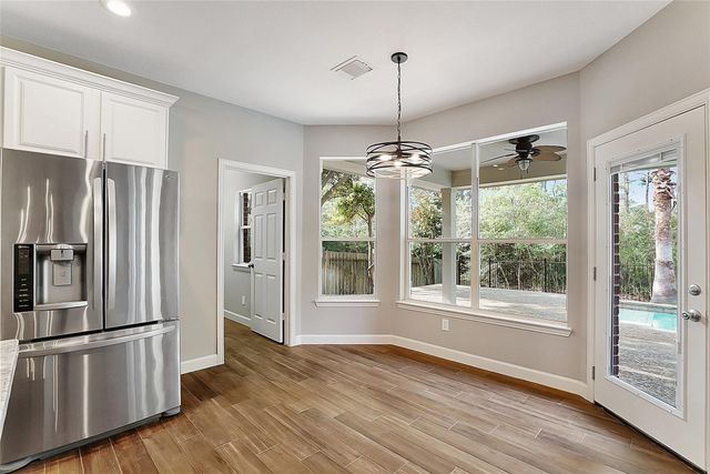 87 N Concord Valley Circle, The Woodlands, TX 77382