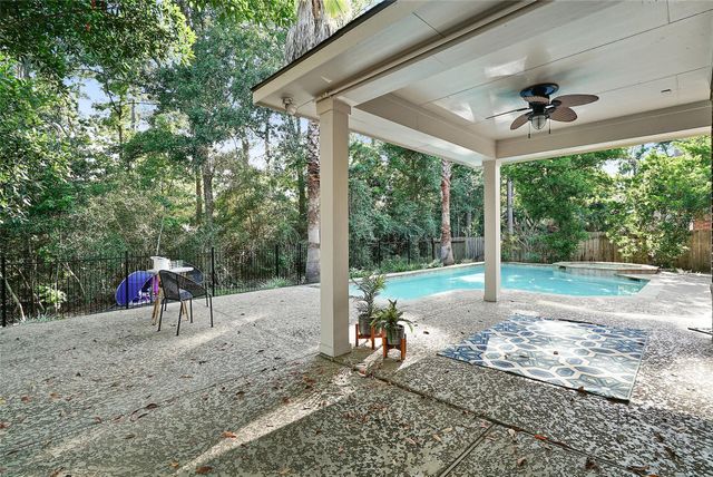 87 N Concord Valley Circle, The Woodlands, TX 77382