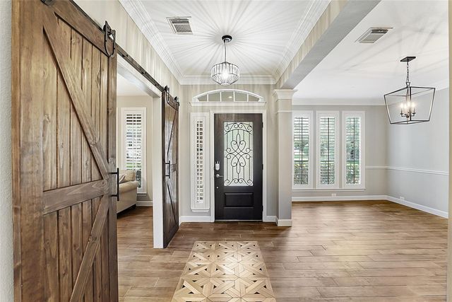 87 N Concord Valley Circle, The Woodlands, TX 77382