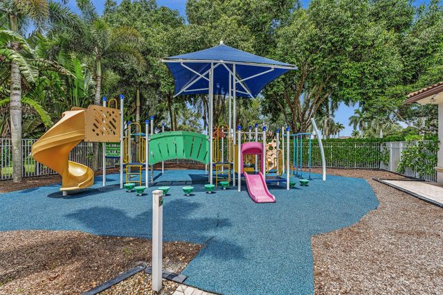18700 OCEAN MIST Drive, Boca Raton, FL 33498