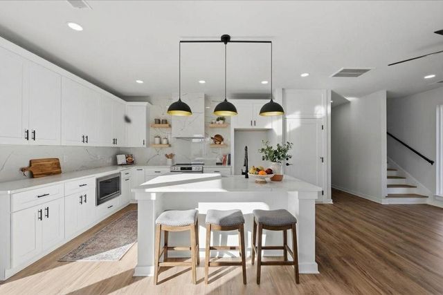 209 Springdale Avenue, Greer, SC 29650