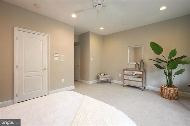 4906 MONTGOMERY LN, Bethesda, MD 20814