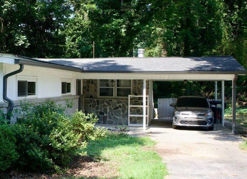 6264 GODFREY SW Drive, Mableton, GA 30126