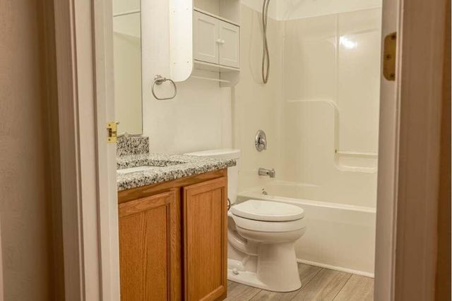 8205 Emerald Court DR, Roanoke, VA 24019