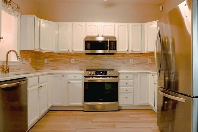 8205 Emerald Court DR, Roanoke, VA 24019