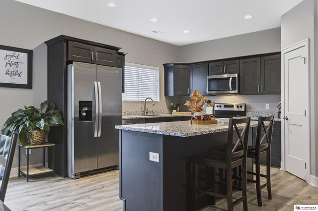 1740 NW 52nd Street, Lincoln, NE 68528