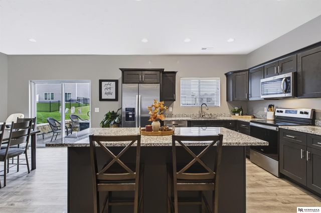 1740 NW 52nd Street, Lincoln, NE 68528