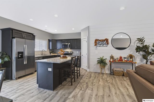 1740 NW 52nd Street, Lincoln, NE 68528