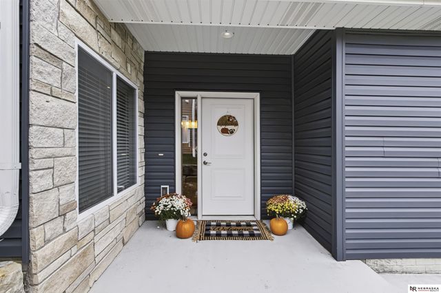 1740 NW 52nd Street, Lincoln, NE 68528