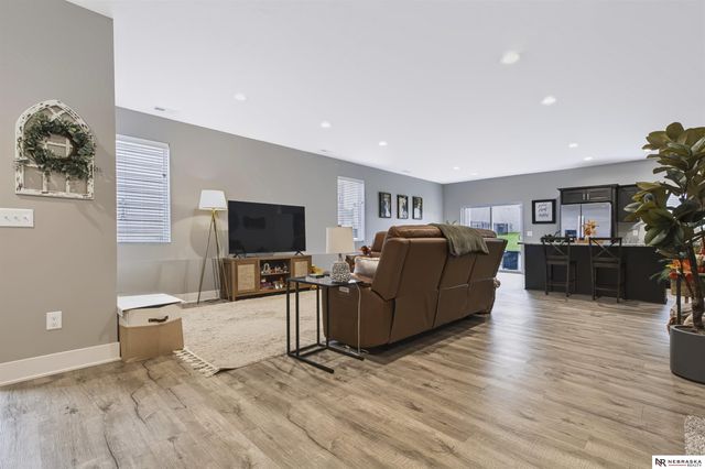 1740 NW 52nd Street, Lincoln, NE 68528