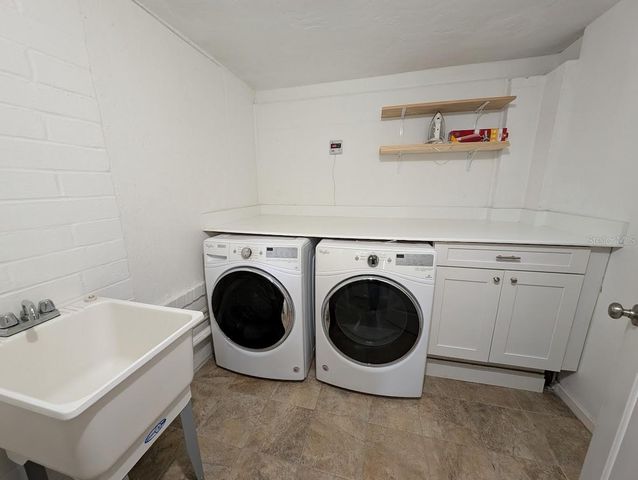 810 NW 9TH AVENUE, Gainesville, FL 32601