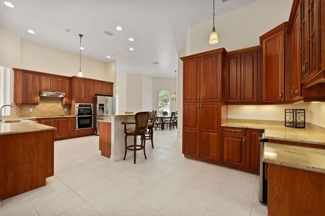 9523 Shadow Lane, Fort Pierce, FL 34951