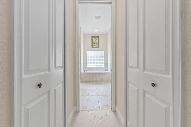 9523 Shadow Lane, Fort Pierce, FL 34951