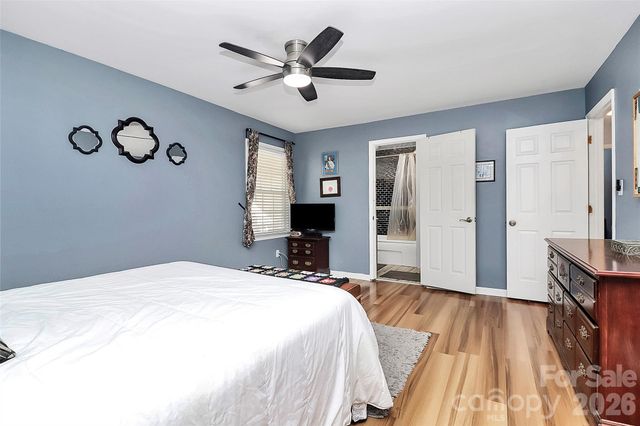 5815 Chapel Creek Court, Charlotte, NC 28226