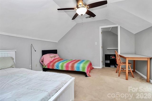 5815 Chapel Creek Court, Charlotte, NC 28226