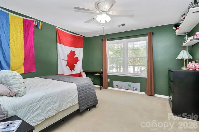 5815 Chapel Creek Court, Charlotte, NC 28226