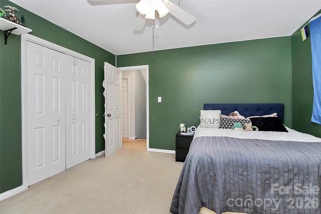 5815 Chapel Creek Court, Charlotte, NC 28226