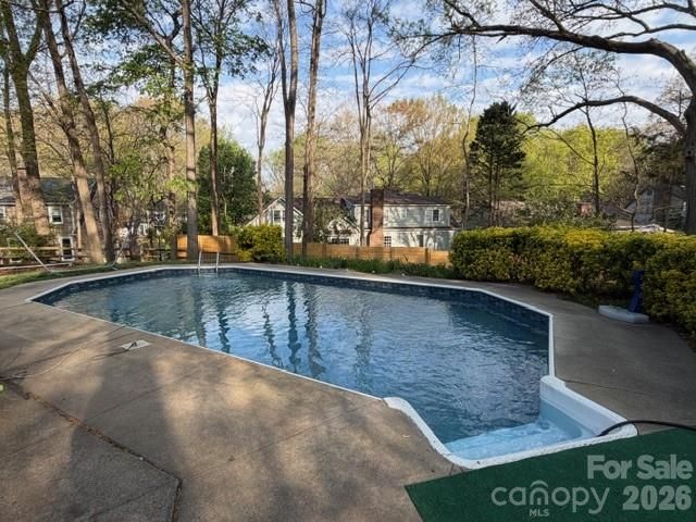 5815 Chapel Creek Court, Charlotte, NC 28226