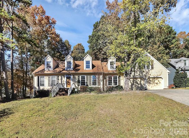 5815 Chapel Creek Court, Charlotte, NC 28226