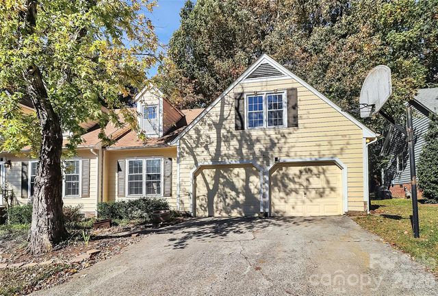 5815 Chapel Creek Court, Charlotte, NC 28226