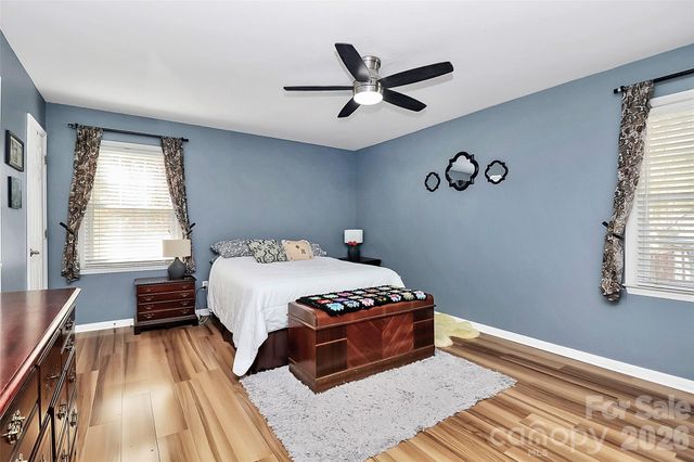 5815 Chapel Creek Court, Charlotte, NC 28226