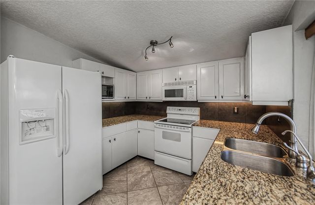 209 SPRINGVIEW CIRCLE NW, Port Charlotte, FL 33948