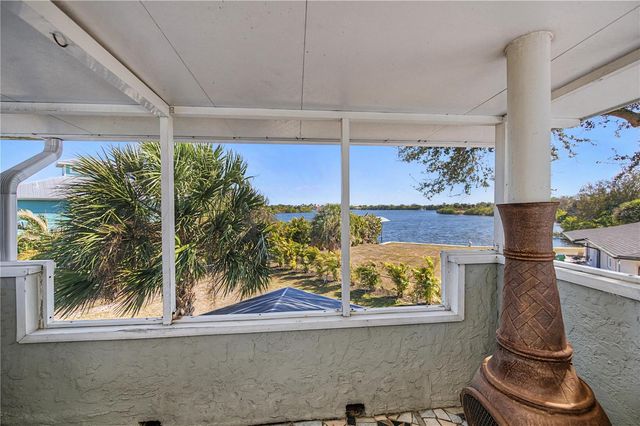 209 SPRINGVIEW CIRCLE NW, Port Charlotte, FL 33948