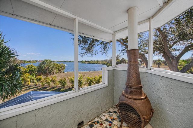 209 SPRINGVIEW CIRCLE NW, Port Charlotte, FL 33948