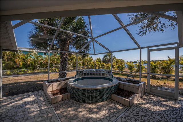 209 SPRINGVIEW CIRCLE NW, Port Charlotte, FL 33948