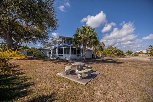 209 SPRINGVIEW CIRCLE NW, Port Charlotte, FL 33948