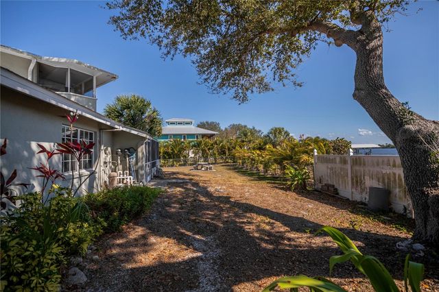 209 SPRINGVIEW CIRCLE NW, Port Charlotte, FL 33948