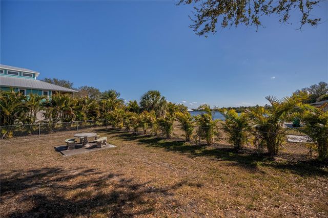 209 SPRINGVIEW CIRCLE NW, Port Charlotte, FL 33948